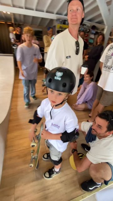 Po zawodach zajawka tylko rośnie! 🔥🛹
Widać to w oczach dzieci — jeszcze więcej odwagi, motywacji i chęci do nauki nowych trików.
Mamy wrażenie, że są addicted — od deskorolki, progresu i dobrej zajawy! 💥
#skatecommunity #skate #skateboom